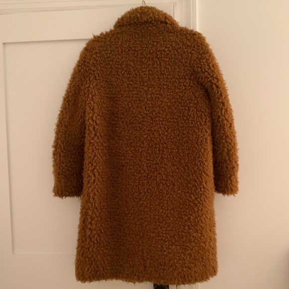 Sweater Weather🍁SANDRO
Faux Fur Coat - Picture 8 of 11